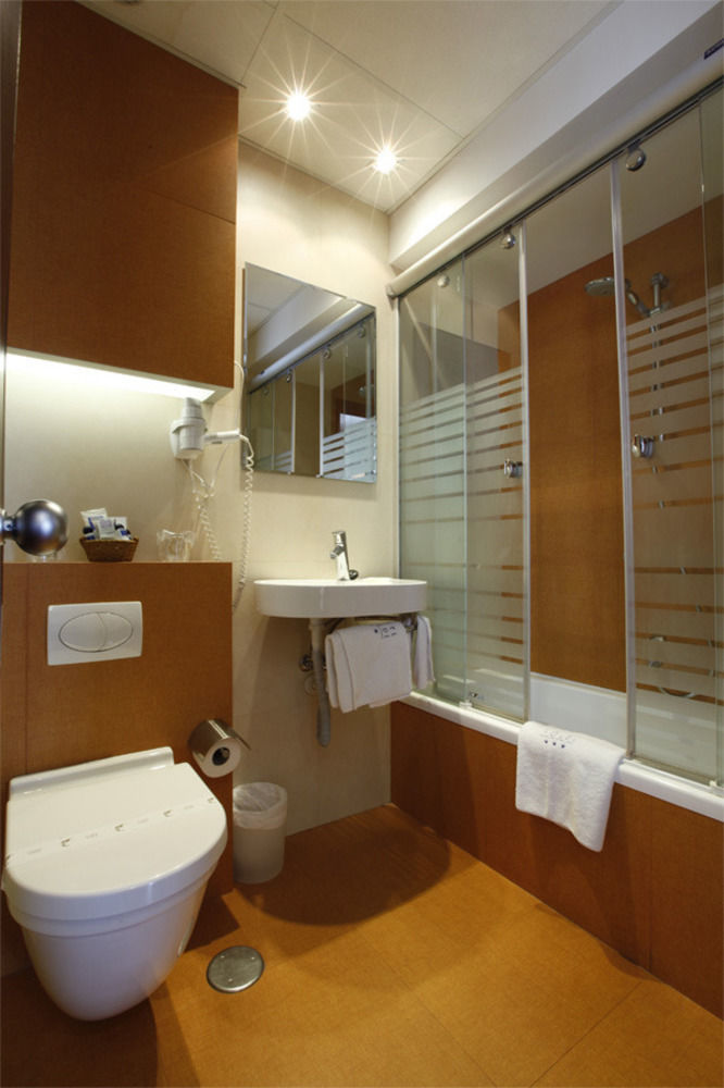 Yoldi Hotel
