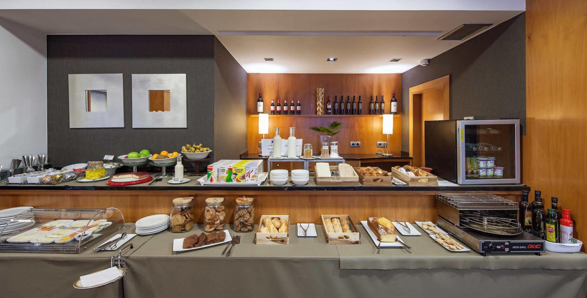 Yoldi Hotel